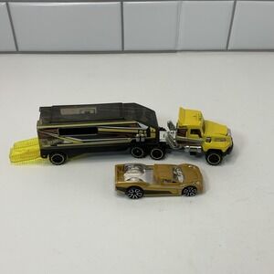 HOT WHEELS 2014 - CITY - SUPER RIGS DESERT FORCE W/ HYPERTRUCK CAR